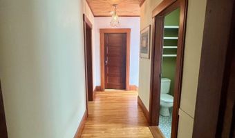 157 Pine St, Brattleboro, VT 05301