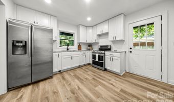 2500 Markham Ct, Charlotte, NC 28205