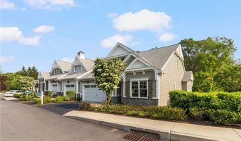 23 MIDDLEBERRY Ln, East Greenwich, RI 02818