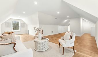 20 Marianne Rd, Darien, CT 06820