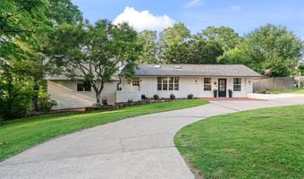 702 Dewoody Dr, Bentonville, AR 72712