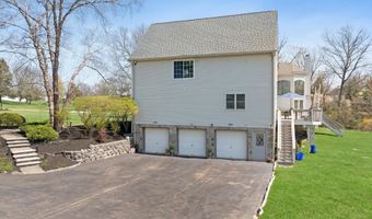 25 CARSDALE Dr, Belle Mead, NJ 08502
