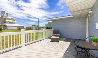 145 Bayview Blvd, Atlantic Beach, NC 28512
