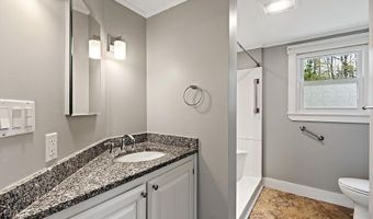 222 Ward Rd, Augusta, ME 04330