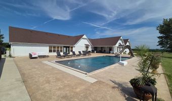 568 Woodford Rd, Ardmore, OK 73401