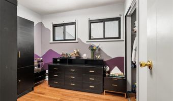 7210 Shellburne Dr, Affton, MO 63123