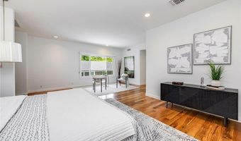 4820 Encino Ter, Encino, CA 91316