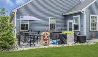 22 Flanders Dr, Barnegat, NJ 08005