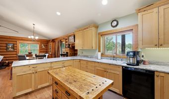 28 Apache Rd, Clearmont, WY 82835