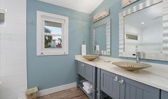 111 CEDAR Ave, Anna Maria, FL 34216
