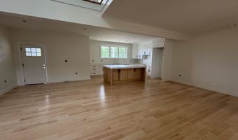 55 Indian Rock Rd, Bedford, NH 03110