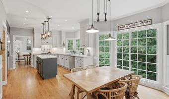 5050 Southlake Dr, Alpharetta, GA 30005