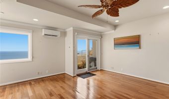 559 Moaniala St, Honolulu, HI 96821