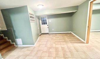 4816 DODSON Dr, Annandale, VA 22003