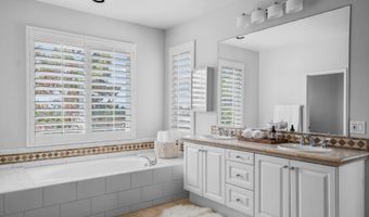 923 Merlo Ct, Carlsbad, CA 92011