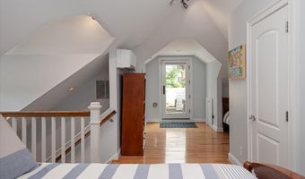 238 KING GEORGE St, Annapolis, MD 21401