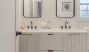 3107 MOSBY St, Alexandria, VA 22305