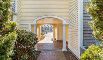 20 Narragansett Ave 306, Narragansett, RI 02882