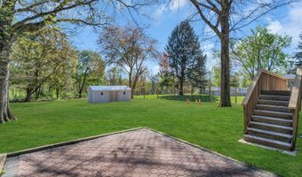 42 Crest Dr, Basking Ridge, NJ 07920