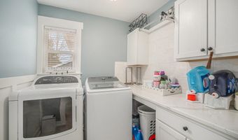 1749 Fairview Dr, Allegan, MI 49010