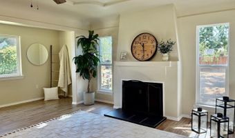 815 Scenic Ave, Santa Rosa, CA 95407