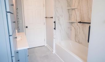 1307 Sunnyhill Dr, Camden, SC 29020