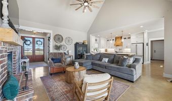 350 Rolling Ranch Blvd, Alvord, TX 76225