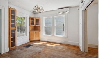 22 Ledgelawn Ave, Bar Harbor, ME 04609