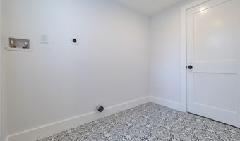 62 Central Ave, Amityville, NY 11701
