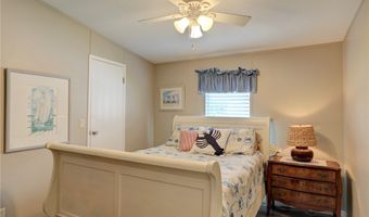 915 Vireo Dr, Barefoot Bay, FL 32976