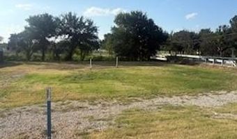207 NE Front St, Millsap, TX 76066