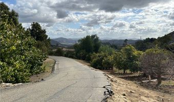 754 Rainbow Hills Rd, Fallbrook, CA 92028