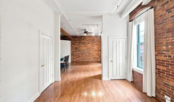 55 W Livingston Ave 203, Columbus, OH 43215