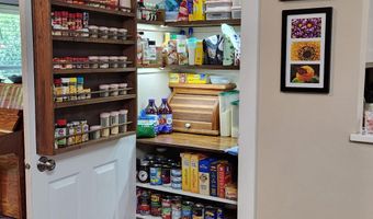 911 Mesa Verde Pl, Ames, IA 50014