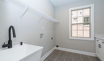 1536 Tsuga Dr, Alcoa, TN 37701