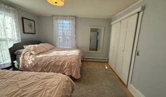 68 Park St, Belfast, ME 04915