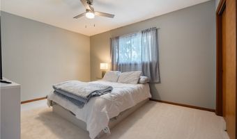 13795 Overcrest St NE, Alliance, OH 44601