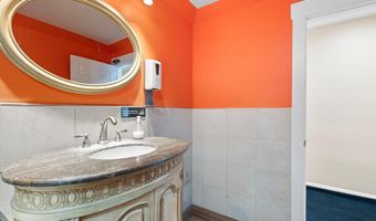 484 N DUPONT Hwy, Dover, DE 19901