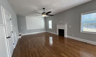 127 Lightwater Dr, Aberdeen, NC 28315