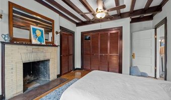 49 Arnold St, East Providence, RI 02915