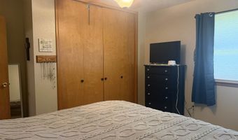 331 S 4th St, Akron, IA 51001