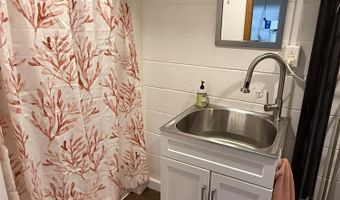 2706 Meadow Glen Rd, Ames, IA 50014