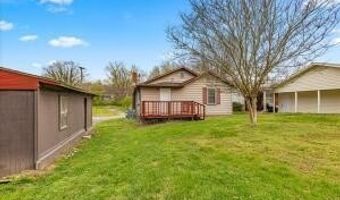 109 Fisher St, Athens, TN 37303