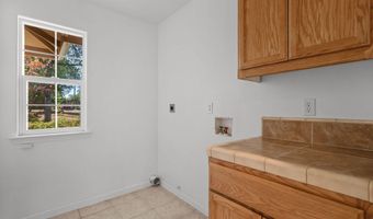 16840 Hawthorne Ave, Anderson, CA 96007