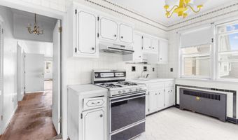 42 E 40th St, Bayonne, NJ 07002