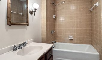 22 12th St, Apalachicola, FL 32320