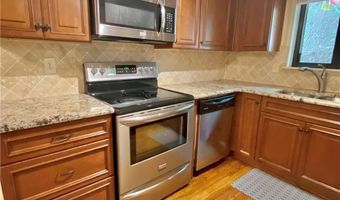 1148 Riverbend Club Dr SE, Atlanta, GA 30339