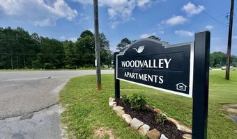 1700 GREENBRIER DEAR Rd 403, 106A, Anniston, AL 36207