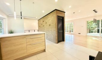 17821 POND Rd, Ashton, MD 20861