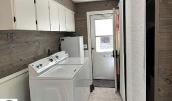 214 5th Ave, Tawas City, MI 48763
